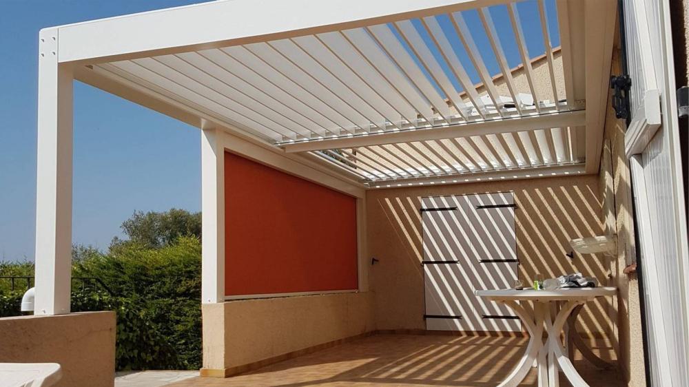 Pergola bioclimatique près de Balma