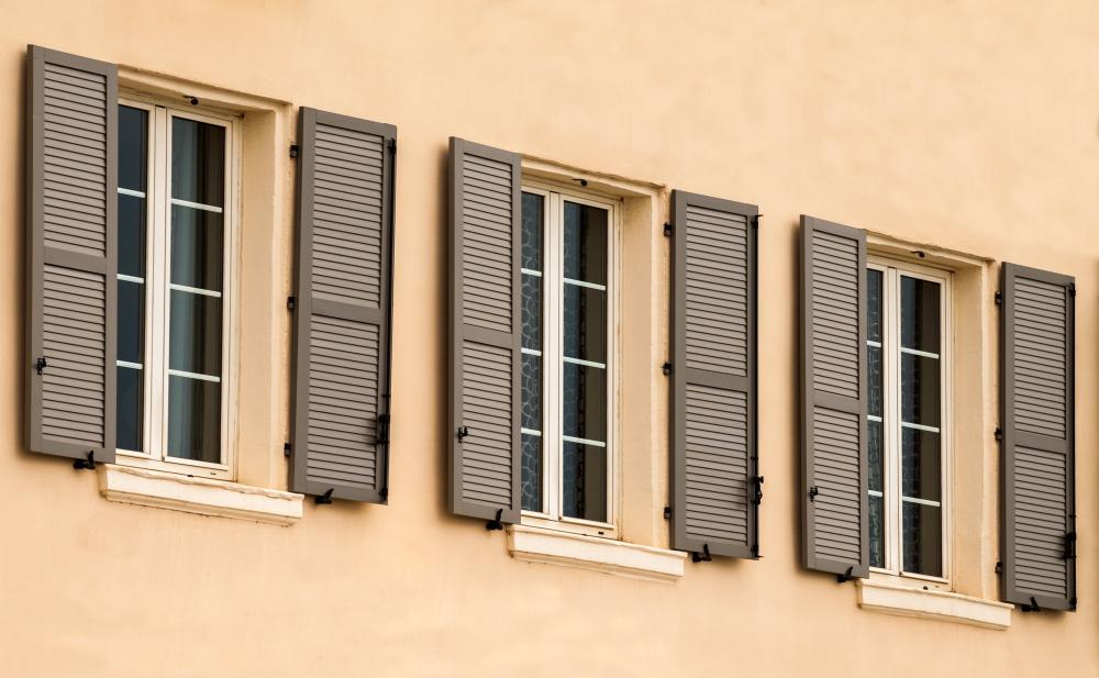 Volets battants près de Balma